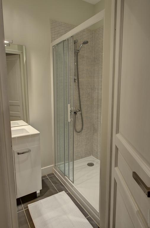Le Relais Du Petit Lion Apartment Blois Ruang foto